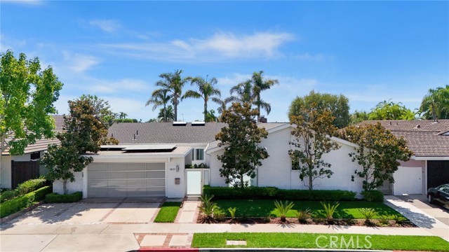 Detail Gallery Image 8 of 73 For 1831 Seadrift Dr, Corona Del Mar,  CA 92625 - 5 Beds | 4 Baths