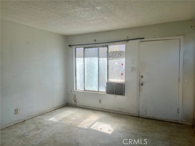 Detail Gallery Image 6 of 22 For 1017 W Santa Fe Ave, Merced,  CA 95340 - 2 Beds | 1 Baths