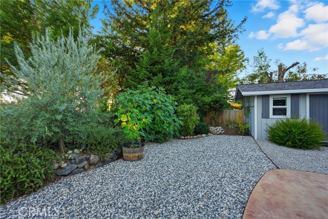 Detail Gallery Image 40 of 46 For 19453 Mountain Meadow North, Hidden Valley Lake,  CA 95467 - 3 Beds | 2 Baths