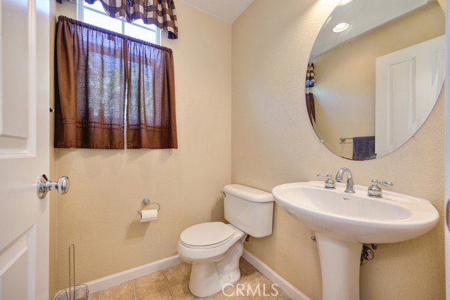 Detail Gallery Image 3 of 15 For 1302 Tapestry Ln, Concord,  CA 94520 - 4 Beds | 2/1 Baths