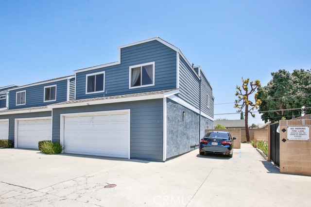14786 Pioneer Blvd, Norwalk CA: https://media.crmls.org/medias/4287e728-8d0f-40f0-b53a-b1bd15790b1f.jpg