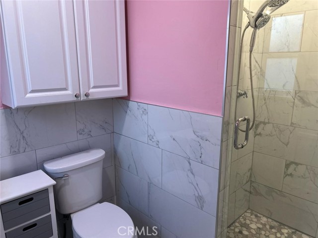 Detail Gallery Image 20 of 26 For 1215 Coronet, Pasadena,  CA 91107 - 2 Beds | 2 Baths