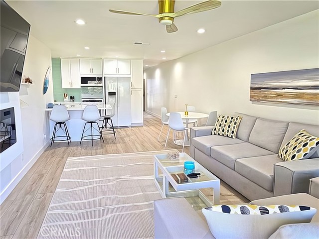 846 Bluewater, Port Hueneme CA: https://media.crmls.org/medias/42882a80-4a58-4f8a-9c95-899984839f21.jpg
