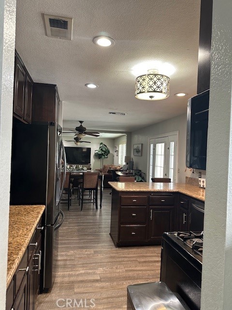 Detail Gallery Image 13 of 41 For 2311 Volya Ct, Colton,  CA 92324 - 4 Beds | 3/1 Baths