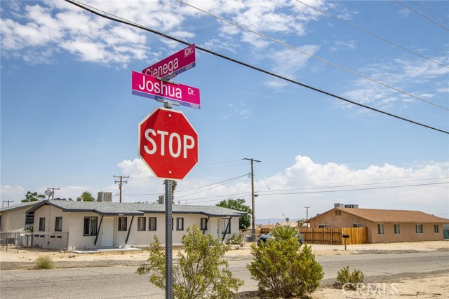 Detail Gallery Image 5 of 9 For 6400 Cienega Dr, Twentynine Palms,  CA 92277 - – Beds | – Baths