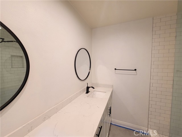 17557 Lemay Place, Lake Balboa CA: https://media.crmls.org/medias/42899d03-a982-47e3-99e6-dbf6edcb4af5.jpg
