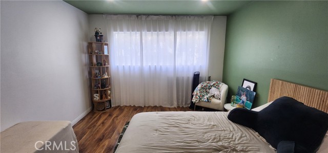 5400 lindley ave#105, Encino CA: https://media.crmls.org/medias/4289cda9-6fb1-4ac5-8ef5-1d7c488fb54a.jpg