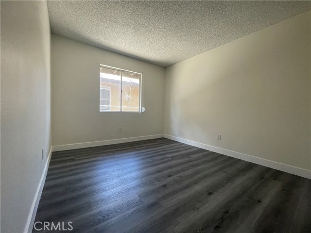 Detail Gallery Image 8 of 12 For 55725 Pueblo Trl #B,  Yucca Valley,  CA 92284 - 2 Beds | 1 Baths