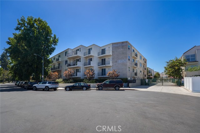 2 Bed Home for Sale in Sherman Oaks, California
