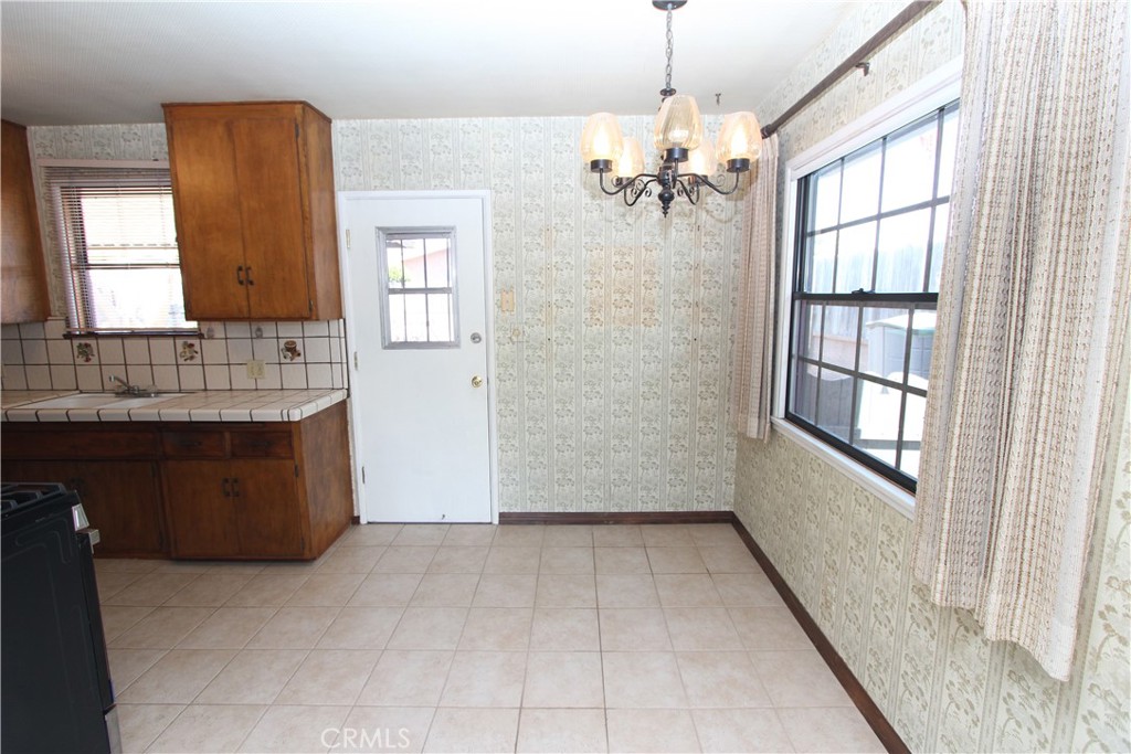 MLS #DW25214260 image #6