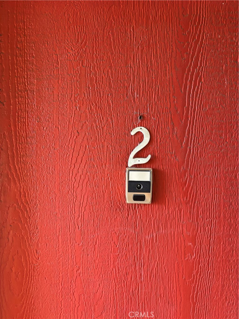 https://media.crmls.org/medias/428b5934-f899-4c15-b18b-7d275b747621.jpg?preset=X-Large