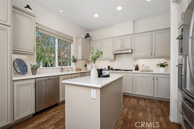 Detail Gallery Image 14 of 45 For 22971 Castle Pines Ct, Murrieta,  CA 92562 - 3 Beds | 2/1 Baths