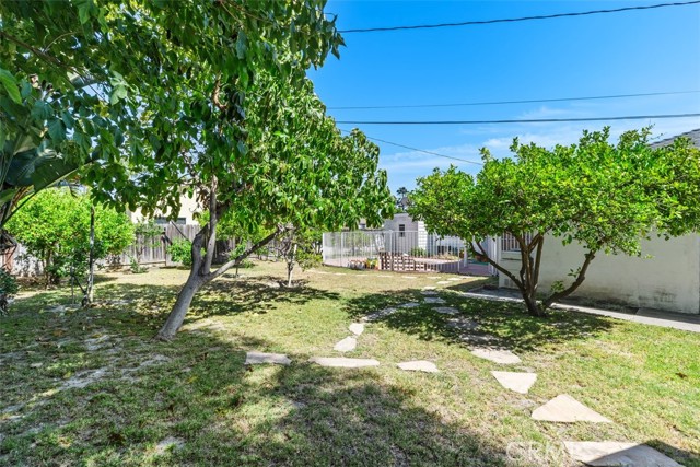 9171 Stanford Avenue, Garden Grove CA: https://media.crmls.org/medias/428d47ec-30c9-4442-941d-2014c74559f5.jpg