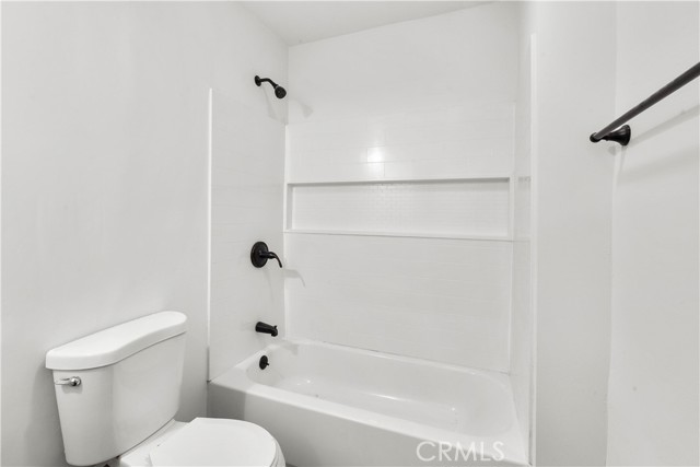 Detail Gallery Image 16 of 17 For 7030 Ramsgate Ave, Los Angeles,  CA 90045 - 2 Beds | 2 Baths