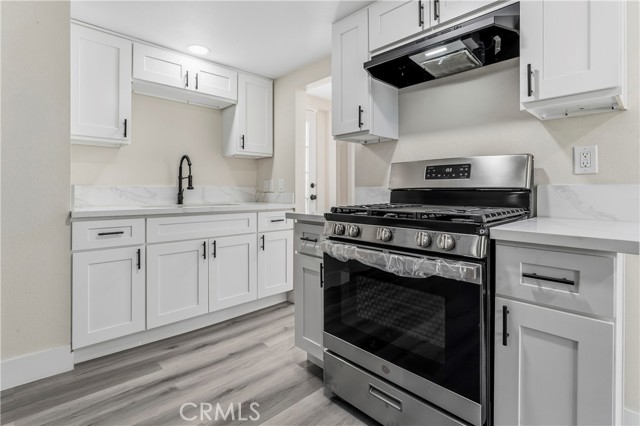 Detail Gallery Image 3 of 48 For 22849 Juniper, Crestline,  CA 92325 - 4 Beds | 3 Baths