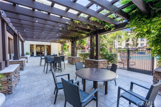 24595 Town Center Drive, Valencia CA: https://media.crmls.org/medias/429113fc-0308-4769-a3cc-e7b263cfa9b0.jpg