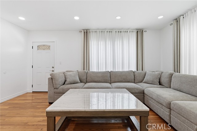 12824 Osborne photo 13