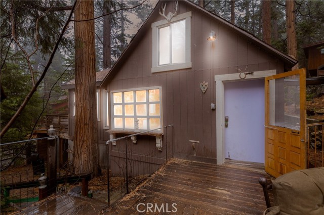 Detail Gallery Image 2 of 25 For 52565 Sylvan Way, Idyllwild,  CA 92549 - 2 Beds | 1 Baths