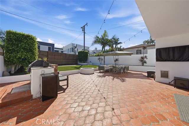 Detail Gallery Image 65 of 71 For 406 S Gertruda, Redondo Beach,  CA 90277 - 5 Beds | 4/1 Baths