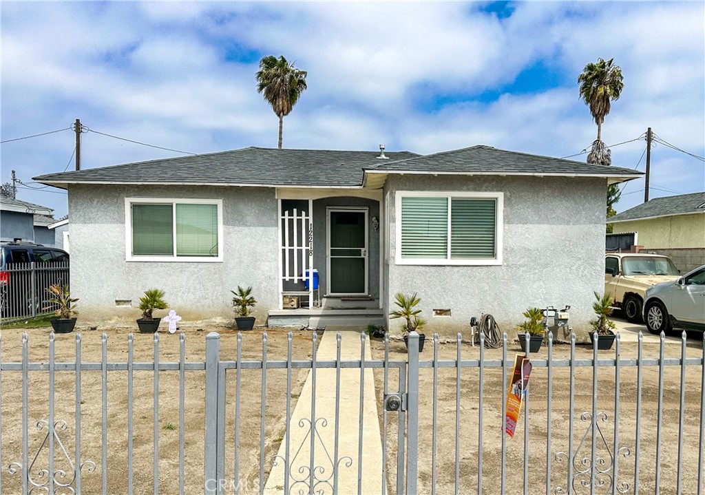 12218 Slater Avenue, Los Angeles, CA 90059