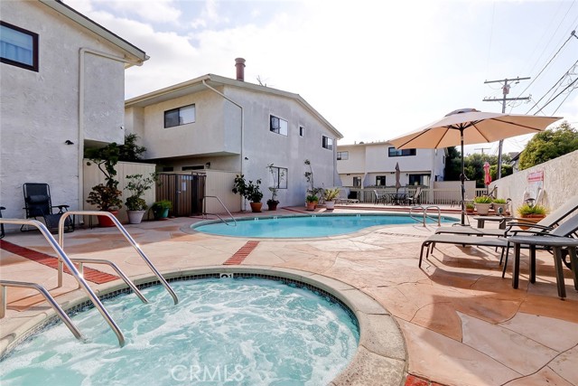 2615 Ruhland Avenue, Redondo Beach, California 90278, 2 Bedrooms Bedrooms, ,1 BathroomBathrooms,Residential,Sold,Ruhland,SB22198316