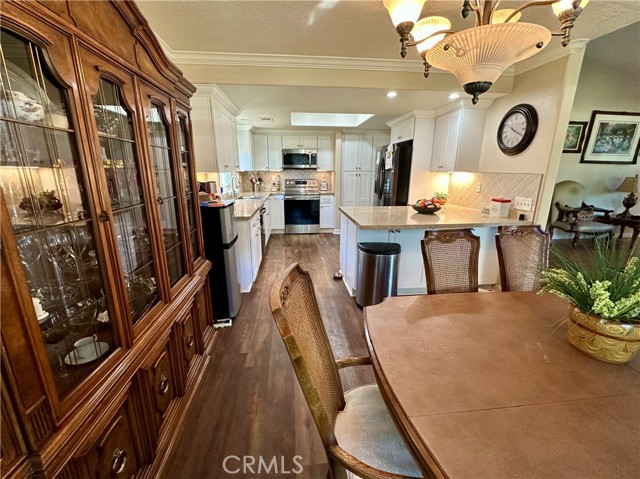 Detail Gallery Image 19 of 50 For 23856 Outrigger, Canyon Lake,  CA 92587 - 3 Beds | 2 Baths