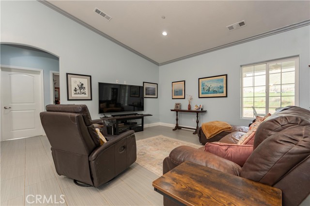 Detail Gallery Image 13 of 62 For 16605 Deer Creek Dr, Springville,  CA 93265 - 4 Beds | 3 Baths