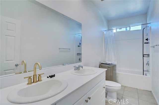 Detail Gallery Image 45 of 49 For 314 N Standard, Santa Ana,  CA 92701 - 4 Beds | 3/1 Baths