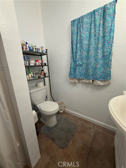 Detail Gallery Image 13 of 21 For 407 N Philadelphia St, Anaheim,  CA 92805 - 2 Beds | 1 Baths