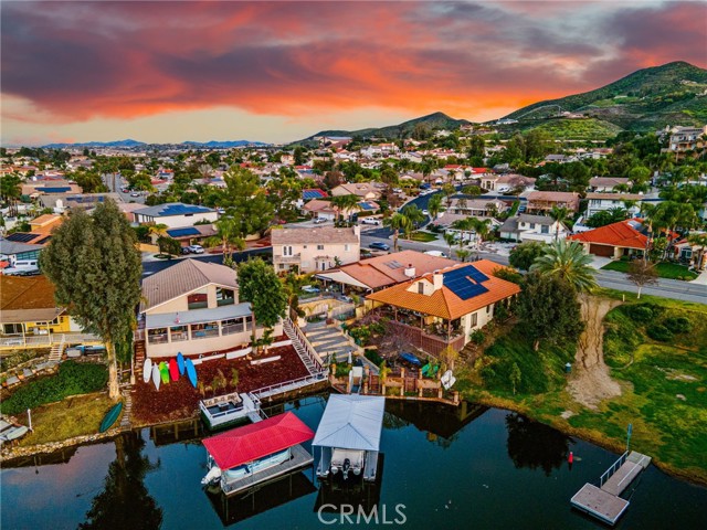 Detail Gallery Image 4 of 63 For 23572 Continental Dr, Canyon Lake,  CA 92587 - 3 Beds | 2 Baths