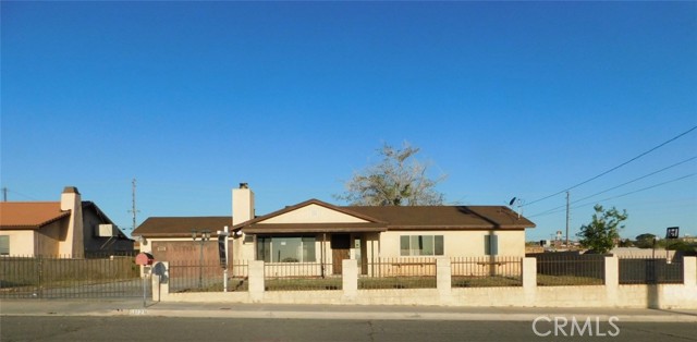 Detail Gallery Image 3 of 18 For 1120 Mirage Dr, Barstow,  CA 92311 - 3 Beds | 2 Baths