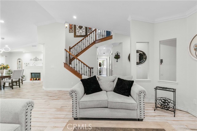 Detail Gallery Image 7 of 67 For 42962 Burlwood Dr, Lancaster,  CA 93536 - 4 Beds | 2/1 Baths