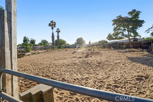 Detail Gallery Image 16 of 27 For 6093 Troth St, Jurupa Valley,  CA 91752 - 3 Beds | 1 Baths