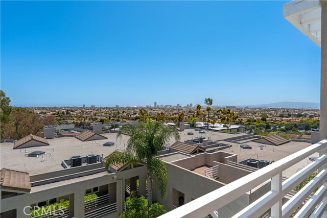 2604 E 20th street, Signal Hill CA: https://media.crmls.org/medias/42982834-4a7f-4fe6-9728-ea68986ea898.jpg