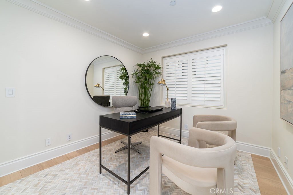 MLS #OC25225888 image #6