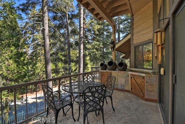 Detail Gallery Image 39 of 42 For 27456 White Fir Dr, Lake Arrowhead,  CA 92352 - 5 Beds | 3/2 Baths