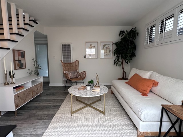 Detail Gallery Image 15 of 32 For 440 29th St, Manhattan Beach,  CA 90266 - 2 Beds | 2 Baths