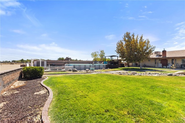 Detail Gallery Image 33 of 47 For 8727 W Avenue E12, Lancaster,  CA 93536 - 3 Beds | 3 Baths