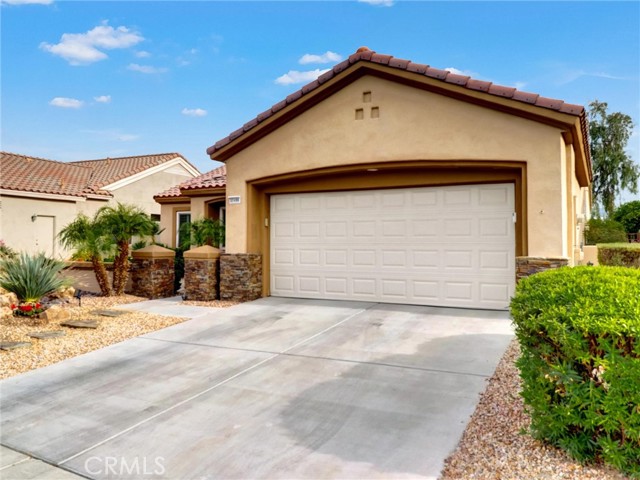 Detail Gallery Image 3 of 60 For 37498 Turnberry Isle Dr, Palm Desert,  CA 92211 - 3 Beds | 2 Baths