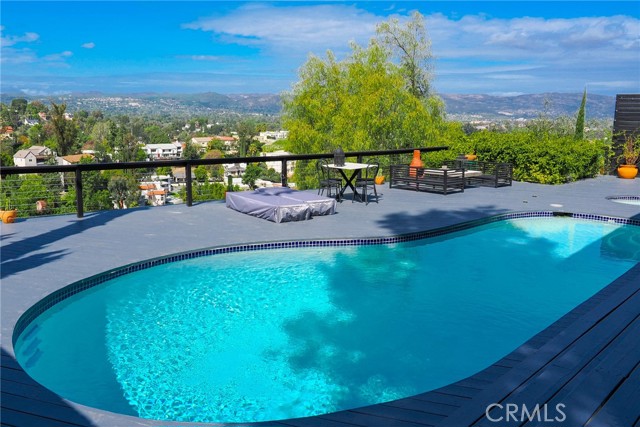 5177 Medina Road, Woodland Hills CA: https://media.crmls.org/medias/429aa98e-94bb-4ea8-a57e-ae9239e301e0.jpg