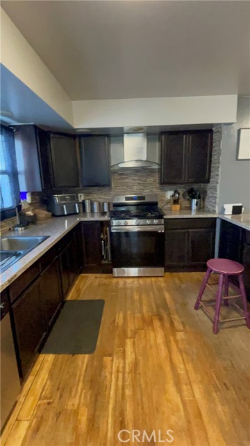 Detail Gallery Image 8 of 30 For 2851 Lancer, Pomona,  CA 91768 - 5 Beds | 3/1 Baths