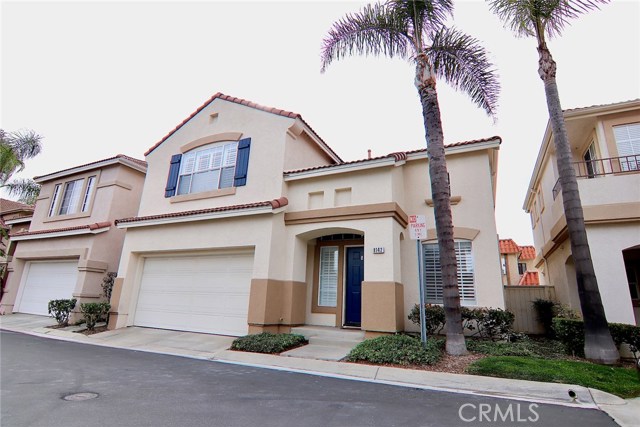 8142 Constantine Dr, Huntington Beach, CA 92646