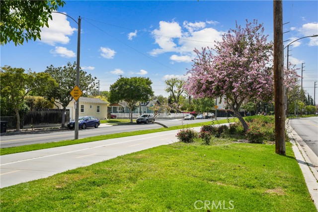 Detail Gallery Image 26 of 27 For 1200 N Valley St, Burbank,  CA 91505 - 4 Beds | 2 Baths