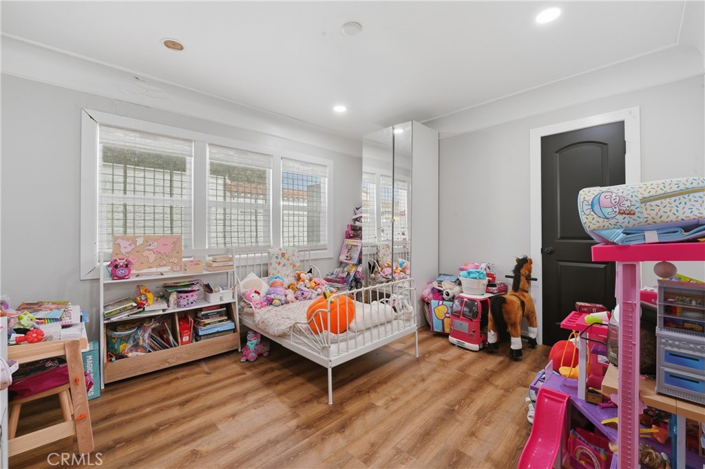 MLS #DW25264502 image #31