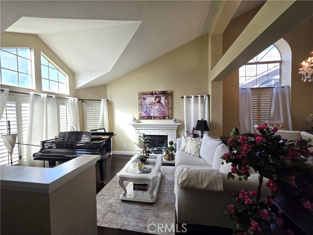 Detail Gallery Image 7 of 55 For 13849 San Antonio Ave, Chino,  CA 91710 - 4 Beds | 3 Baths