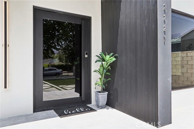 Detail Gallery Image 6 of 61 For 2227 N Lamer St, Burbank,  CA 91504 - 4 Beds | 4/1 Baths