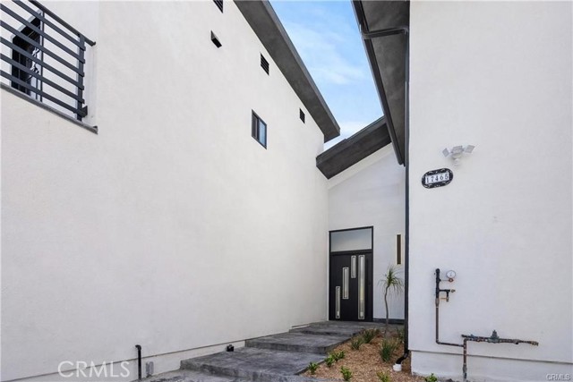 17467 Tuscan Drive, Granada Hills CA: https://media.crmls.org/medias/429f2dc8-1641-4444-b8e6-f8e1e35362f5.jpg