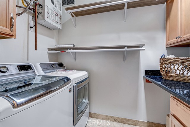 Detail Gallery Image 62 of 75 For 104 Saint Joseph Ave, Long Beach,  CA 90803 - 5 Beds | 3 Baths