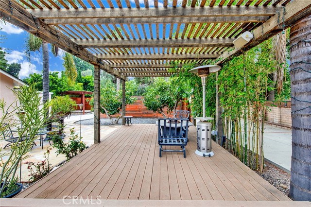 Detail Gallery Image 32 of 40 For 21016 Chatsworth St, Chatsworth,  CA 91311 - 4 Beds | 2/1 Baths