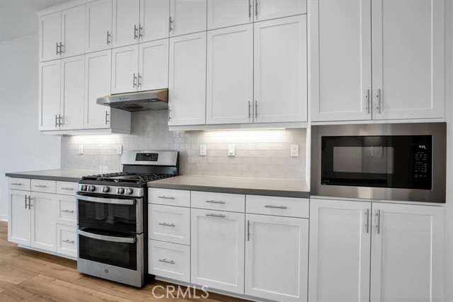 18150 Tableau Way, Saugus CA: https://media.crmls.org/medias/42a03119-6368-4227-92c7-25029f3f06a2.jpg
